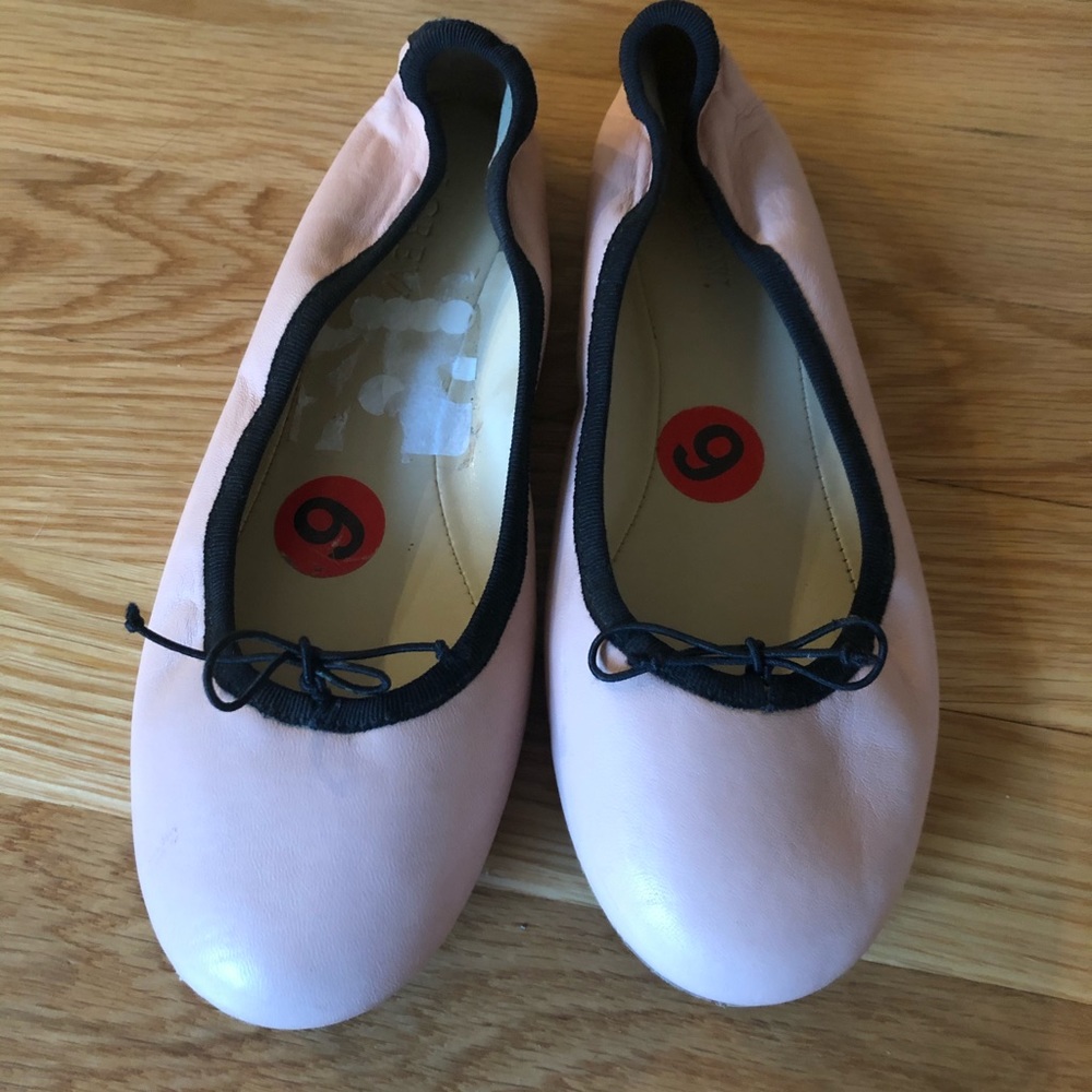 J Crew pale pink ballet flats. EUC